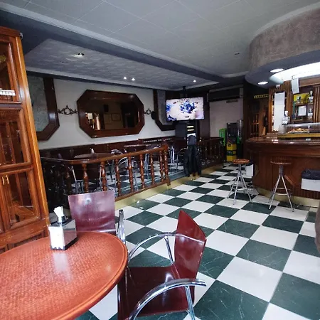 Restaurante La Trucha Guest house Benavente